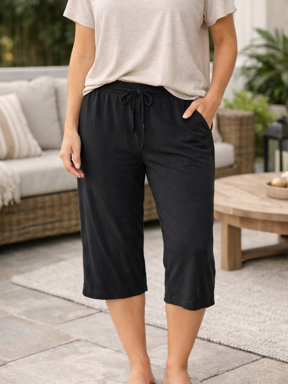 Black Wide Leg Capris elastic waist drawstring Lounge Pants size medium